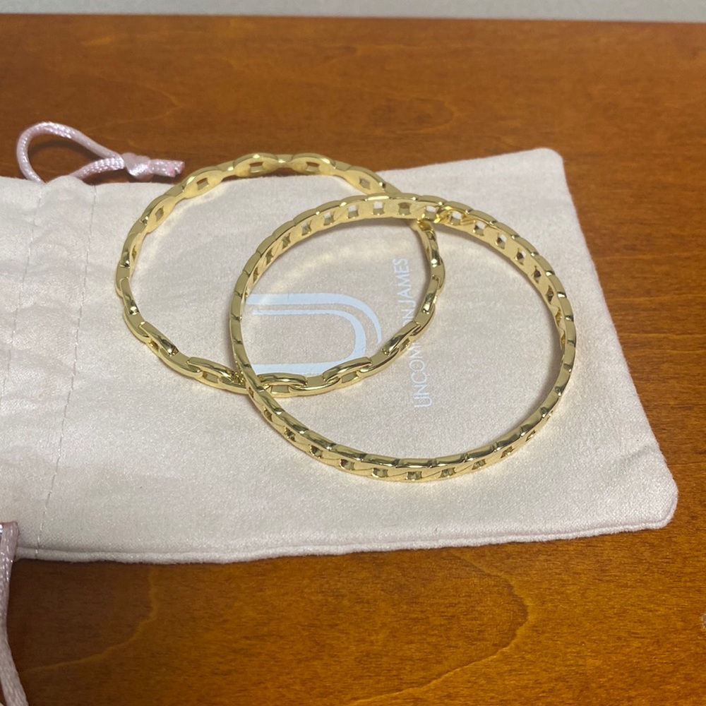 Uncommon James bangle set